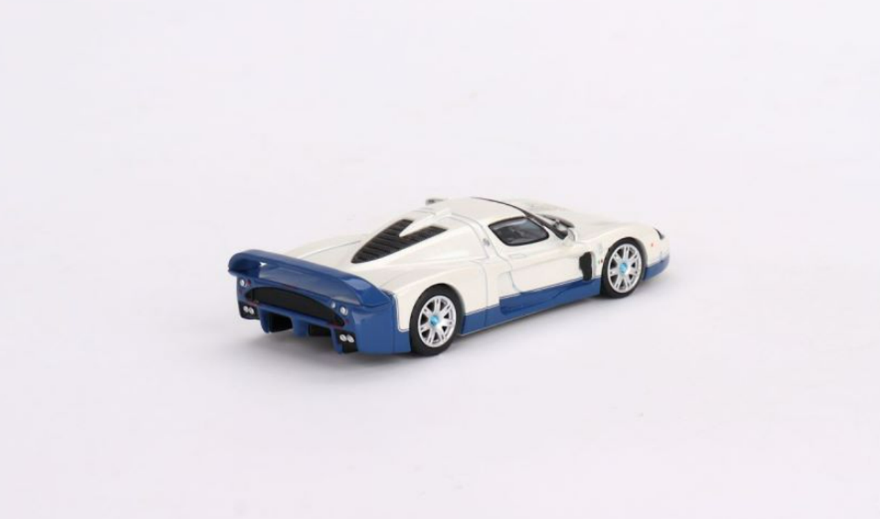 BBR Models - Maserati MC12 Stradale White - 1/64 Scale BBRDIE6414