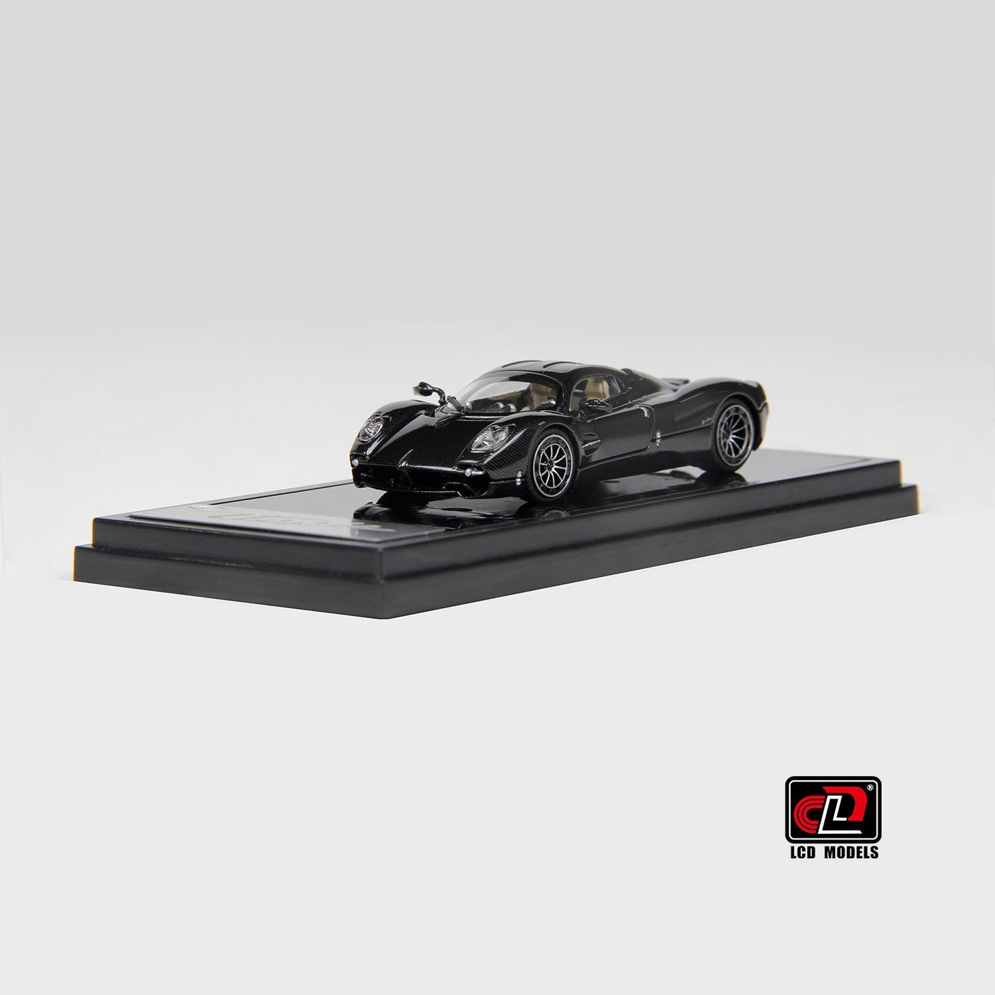 LCD Models - Pagani Utopia Carbon Black - Scale 1/64 LCD64039-CB