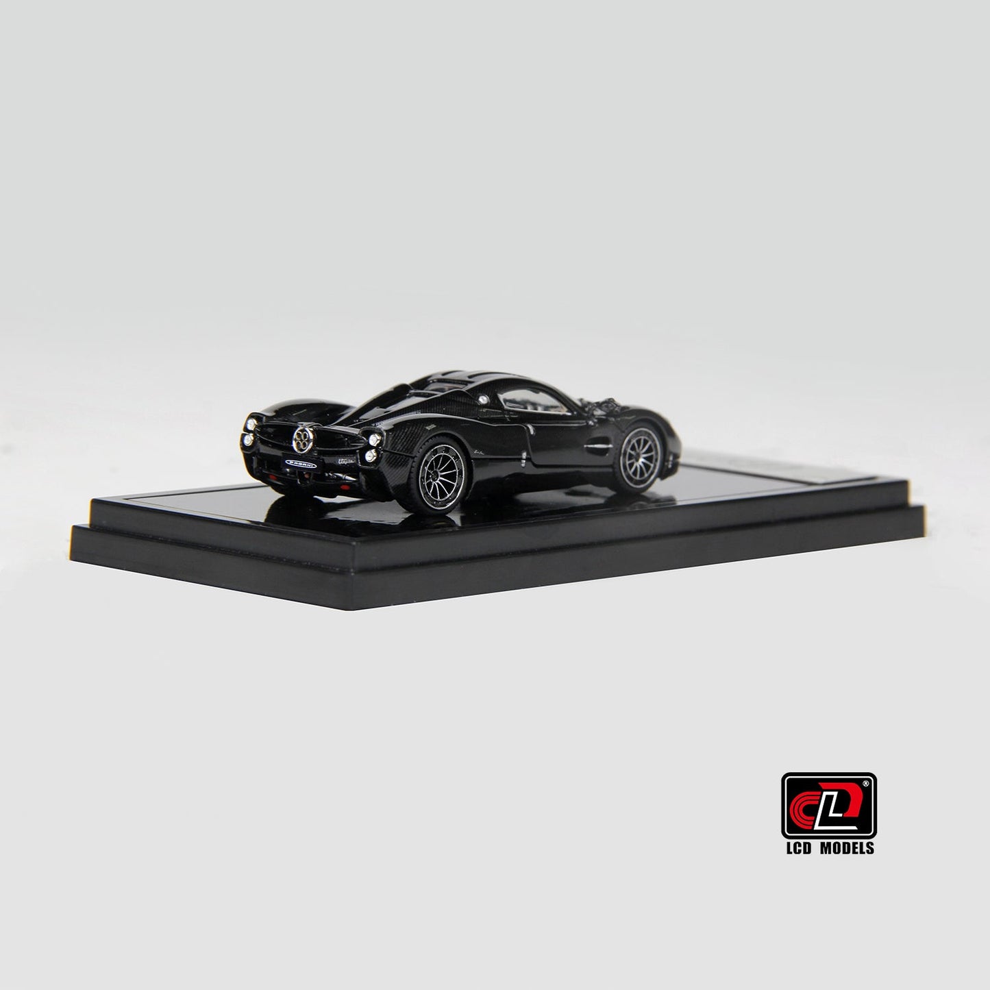 LCD Models - Pagani Utopia Carbon Black - Scale 1/64 LCD64039-CB