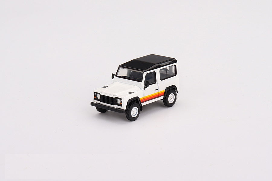 Mini GT - Land Rover Defender 90 Wagon White LDH - Scale 1/64 MGT00378-L