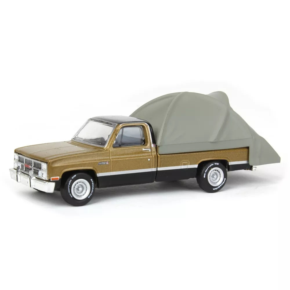 Greenlight - 1984 GMC Sierra Classic with Modern Truck Bed Tent - Series The Great Outdoors - Scale 1/64