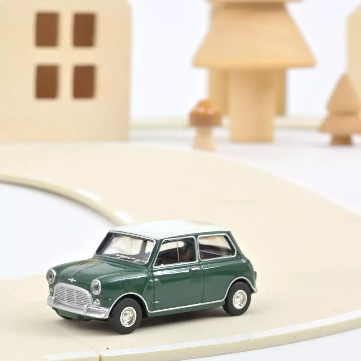 Norev - Mini Cooper S 1964 Almond Green and White Roof - Scala 1/64 Circa