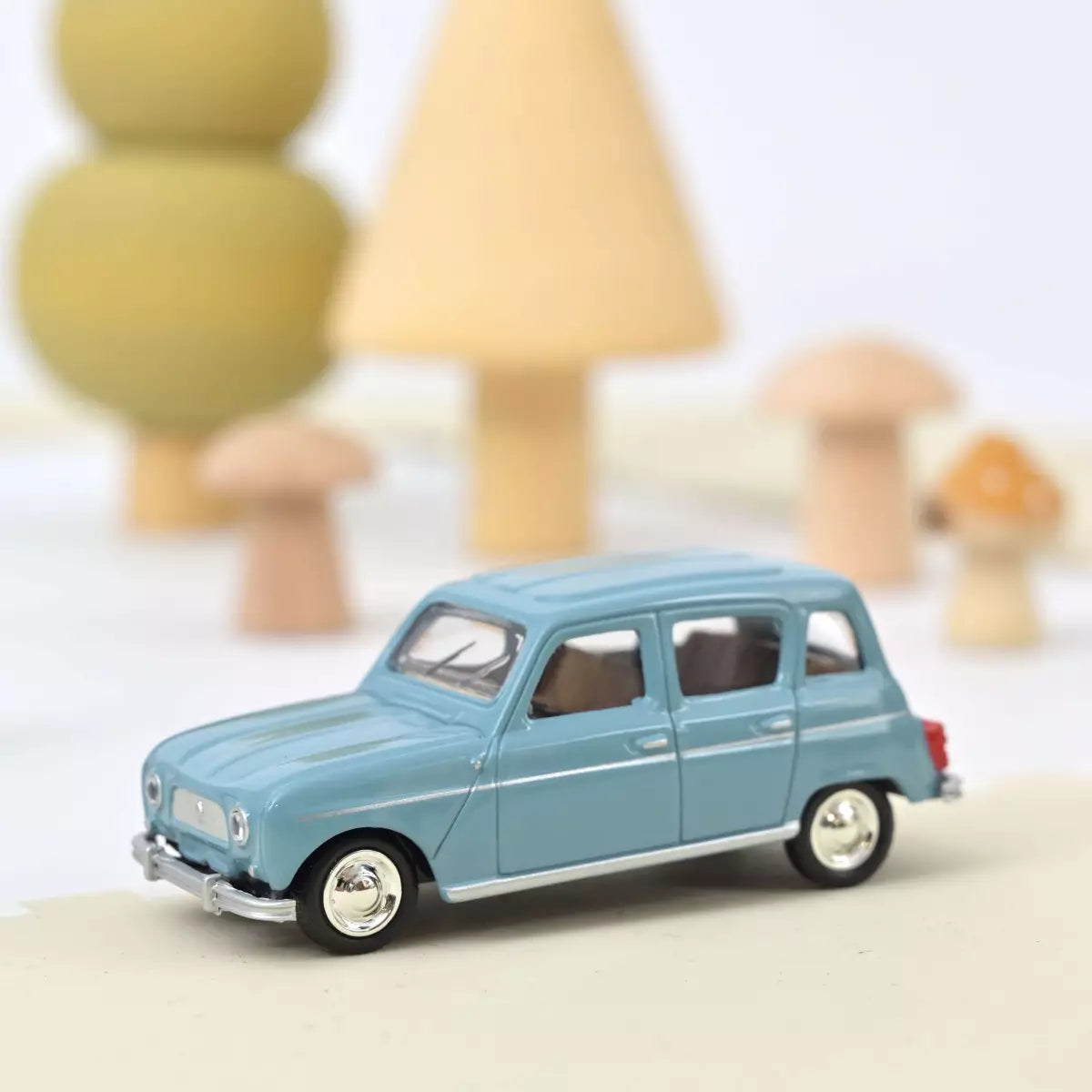 Norev - Renault 4L 1966 Ile de France Blue - Scala 1/64 Circa