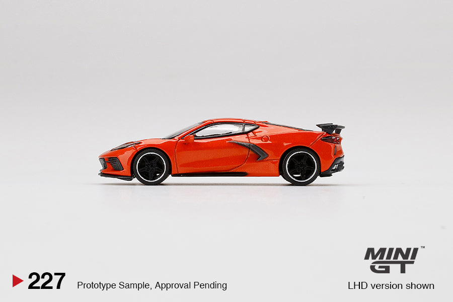 Mini GT - Chevrolet Corvette Stingray Sebring Orange Tintcoat - Scala 1/64 MGT00227