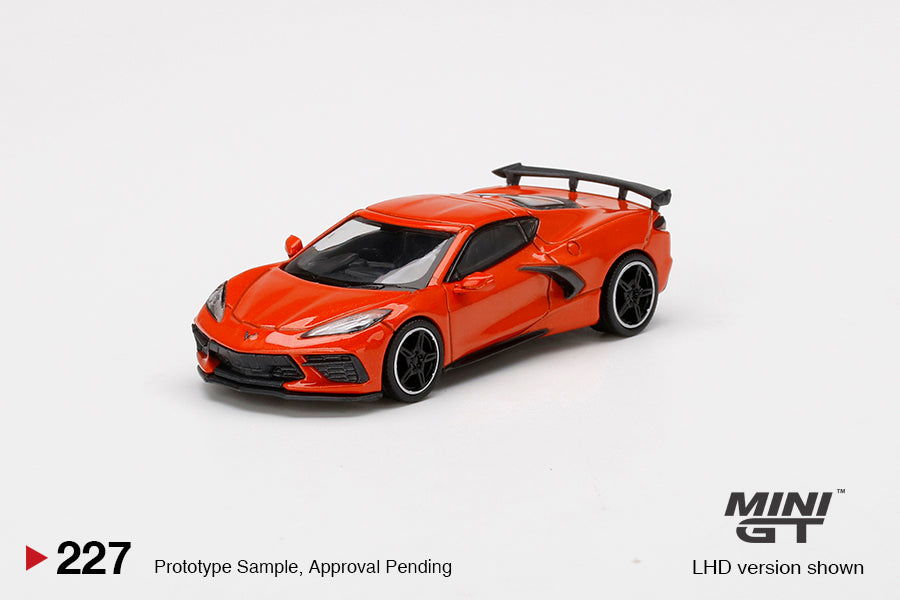 Mini GT - Chevrolet Corvette Stingray Sebring Orange Tintcoat - Scala 1/64 MGT00227