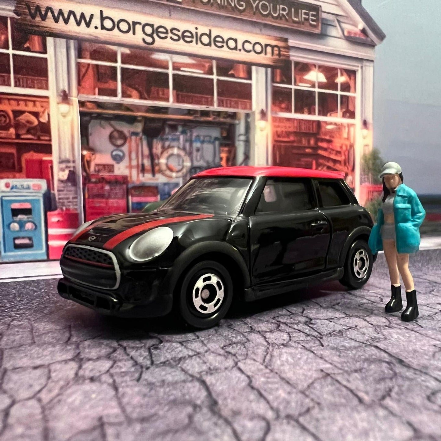 Takara Tomy Tomica - MINI JWC John Cooper Works - Scale 1/57