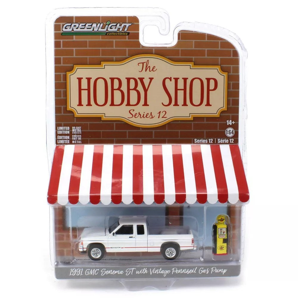 Greenlight - 1991 GMC Sonoma ST with Pennzoil Gas Pump - Series Hobby Shop - Scale 1/64