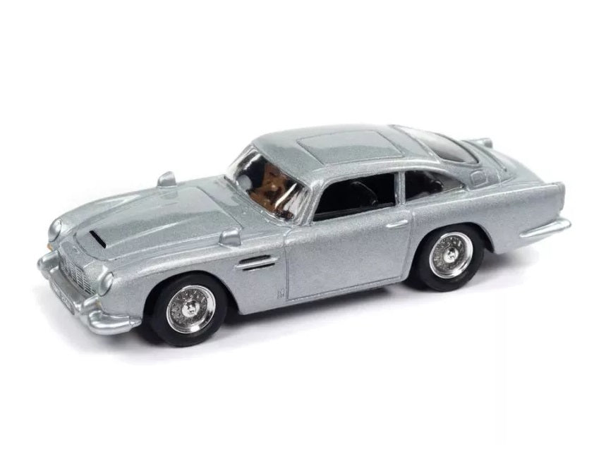 Johnny Lightning - Aston Martin DB5 James Bond 007 "Golden Eye" - Scala 1/64