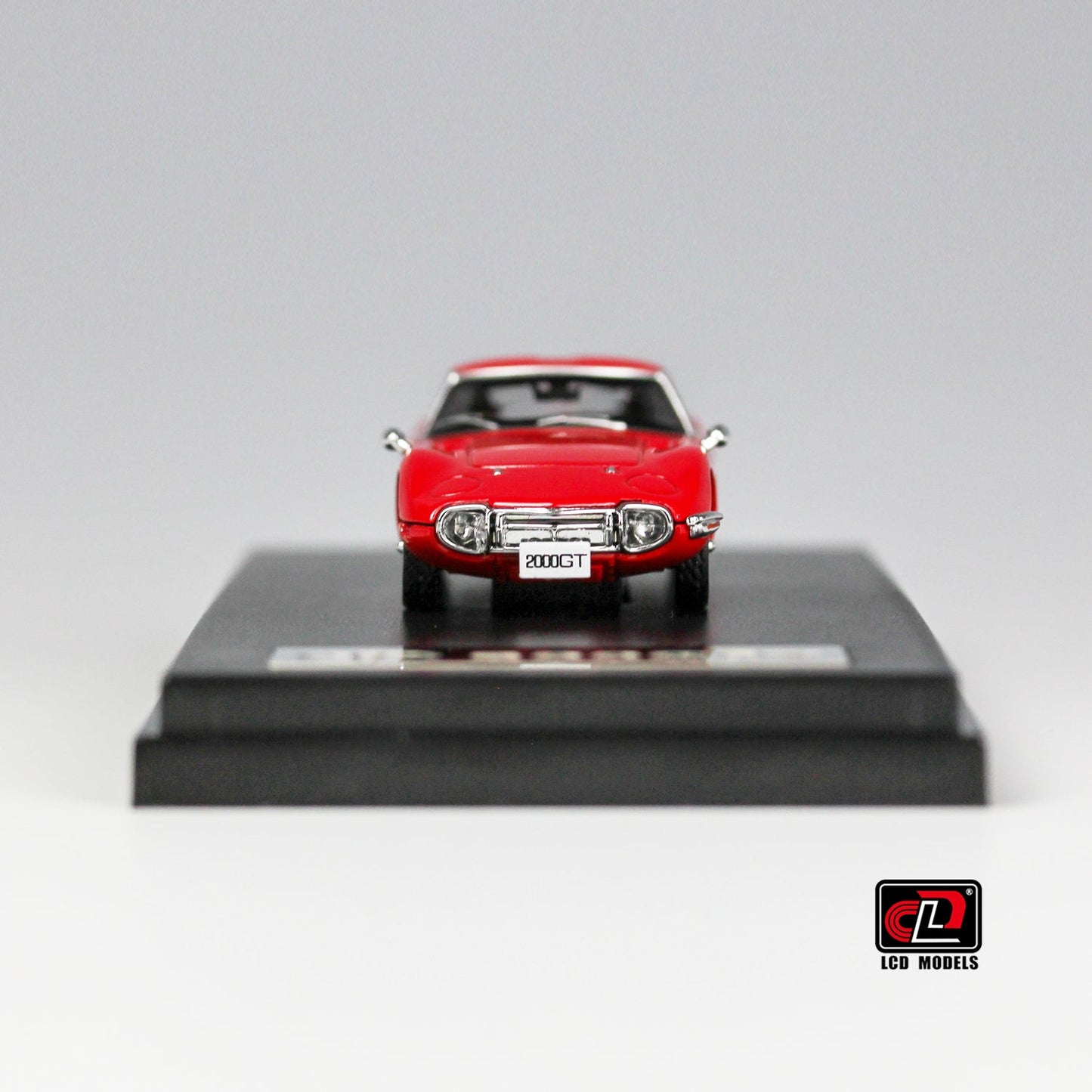 LCD Models - Toyota 2000GT Red - Scala 1/64 LCD64029-RE