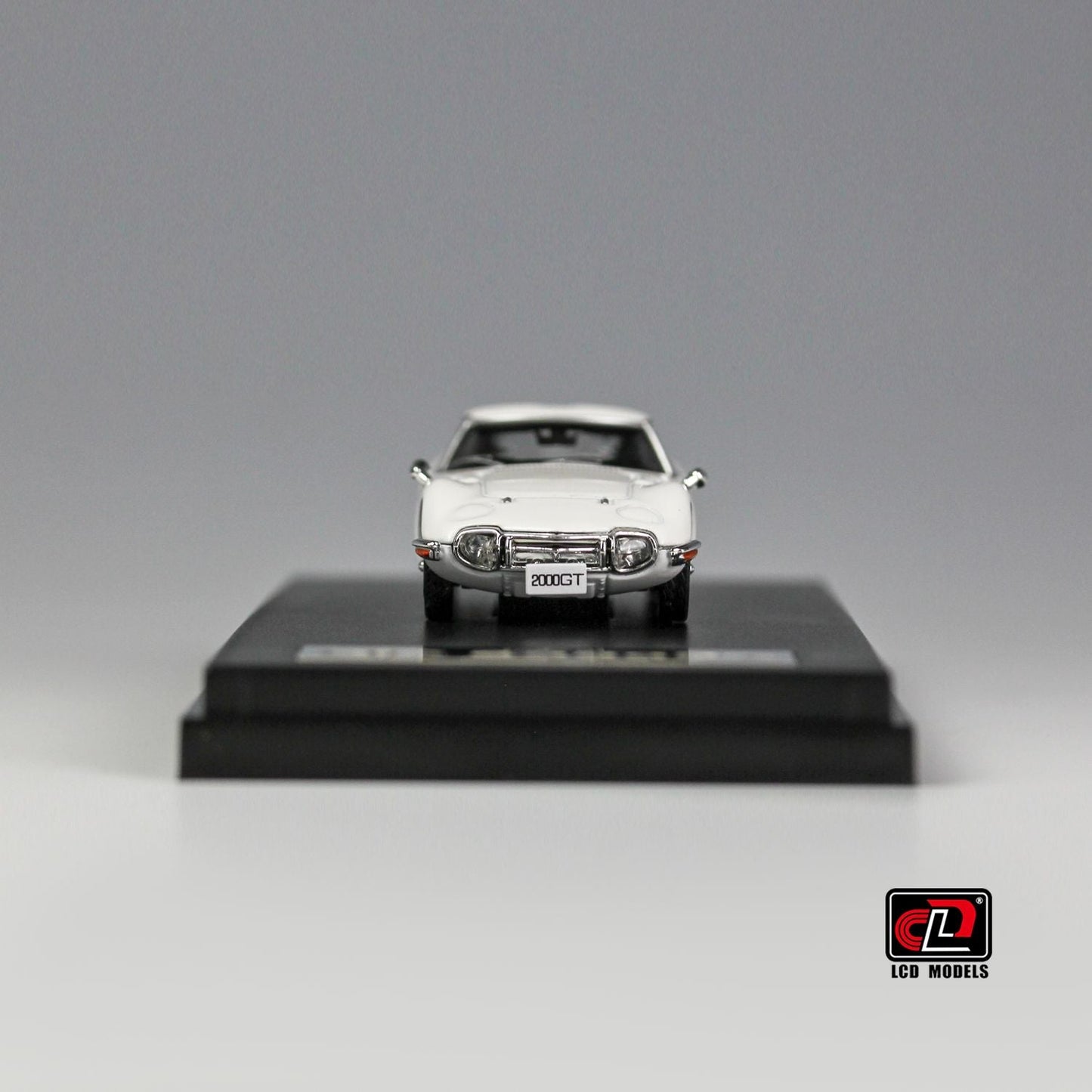 LCD Models - Toyota 2000GT White - Scale 1/64 LCD64029-WH