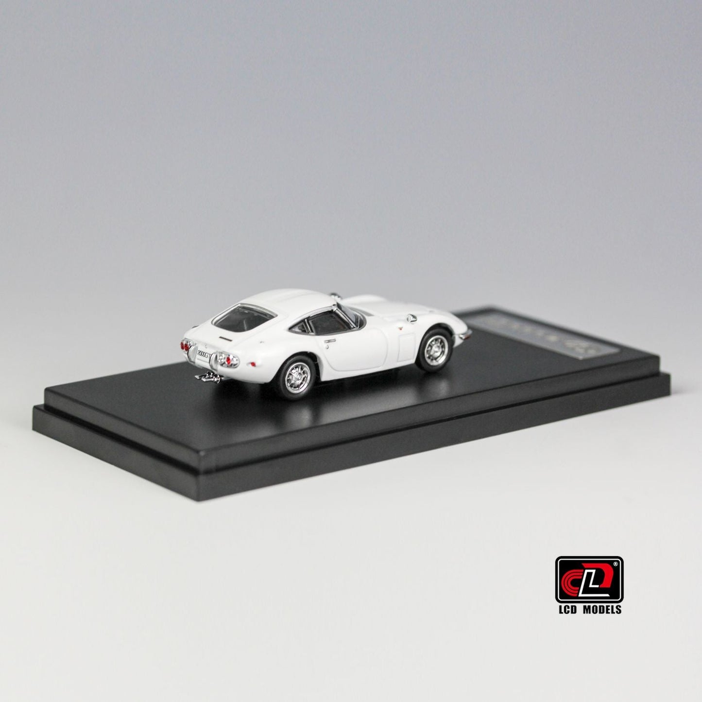 LCD Models - Toyota 2000GT White - Scale 1/64 LCD64029-WH