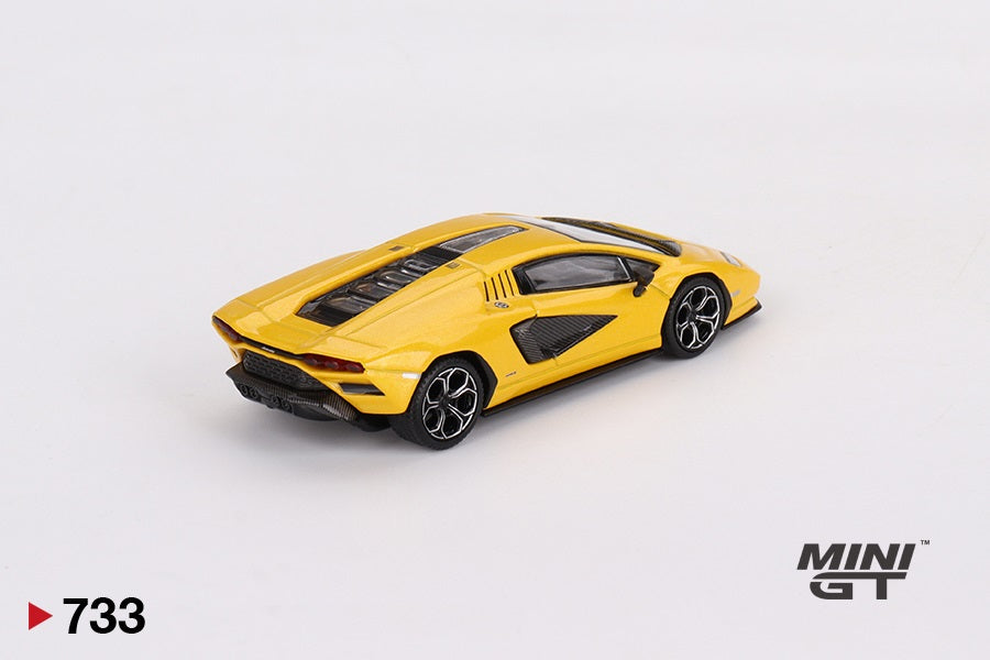 Mini GT - Lamborghini Countach LPI 800-4 New Giallo Orion LHD - Scala 1/64 MGT00733