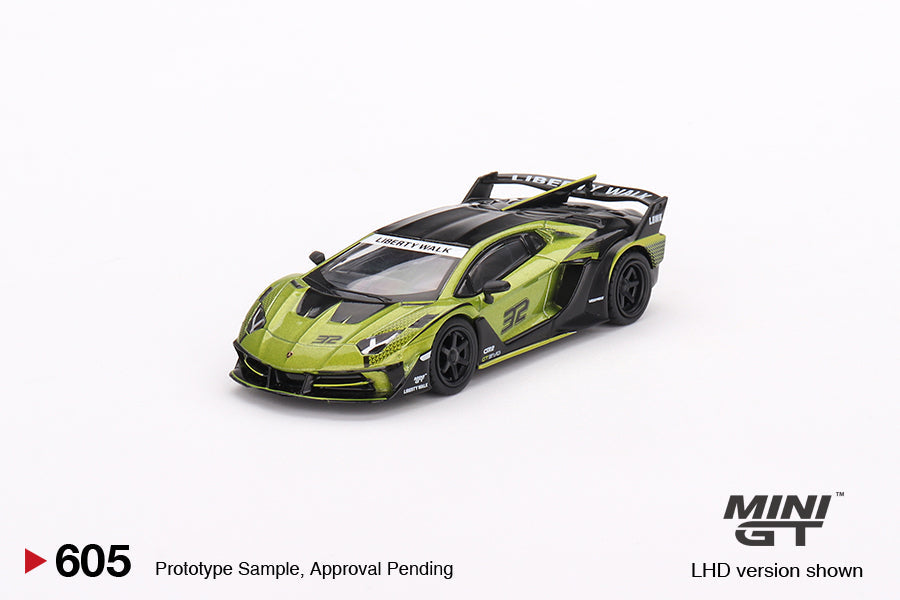 Mini GT - Lamborghini LB-Silhouette WORKS Aventador GT EVO Lime - Scala 1/64  MGT00605 LDH