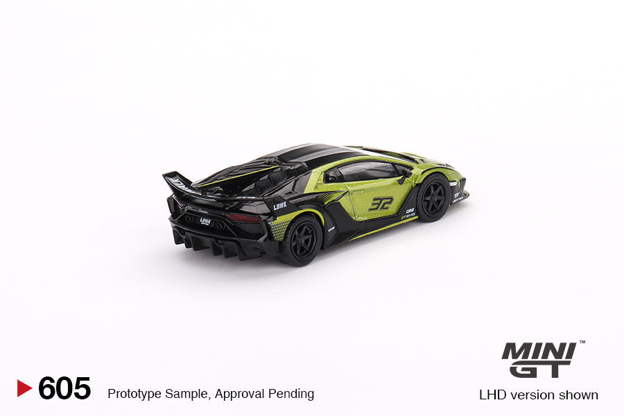 Mini GT - Lamborghini LB-Silhouette WORKS Aventador GT EVO Lime - Scala 1/64  MGT00605 LDH