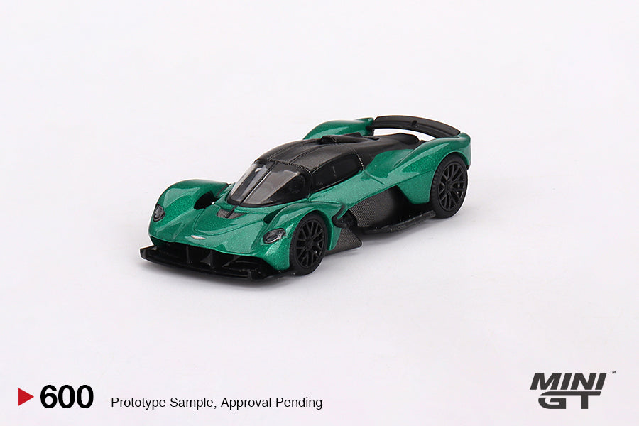 Mini GT - Aston Martin Valkyrie Aston Martin Racing Green - Scala 1/64 MGT00600