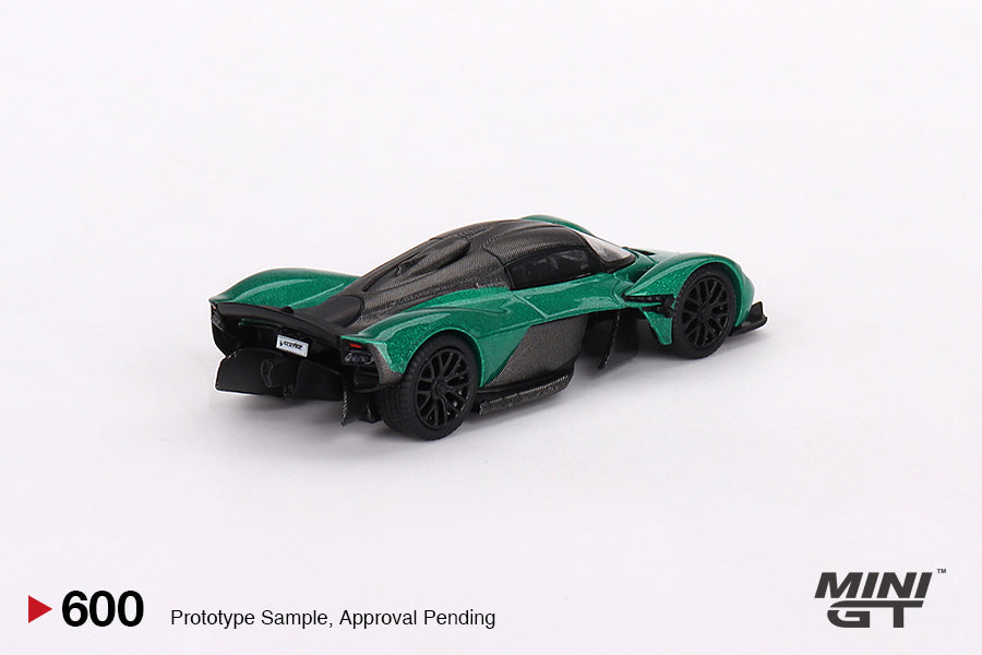 Mini GT - Aston Martin Valkyrie Aston Martin Racing Green - Scala 1/64 MGT00600