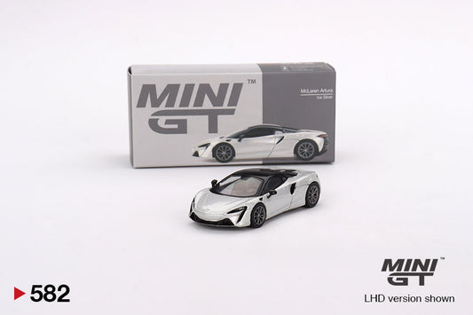 Mini GT - McLaren Artura Ice Silver - Scala 1/64 MGT00582