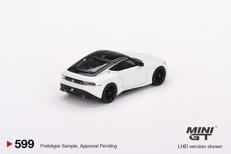 Mini GT - Nissan Z Performance 2023 Everest White LDH - Scale 1/64 MGT00599-L