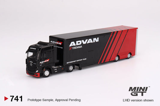 Mini GT - Mercedes-Benz Actros with Racing Transporter "ADVAN" - Scale 1/64 MGT00741