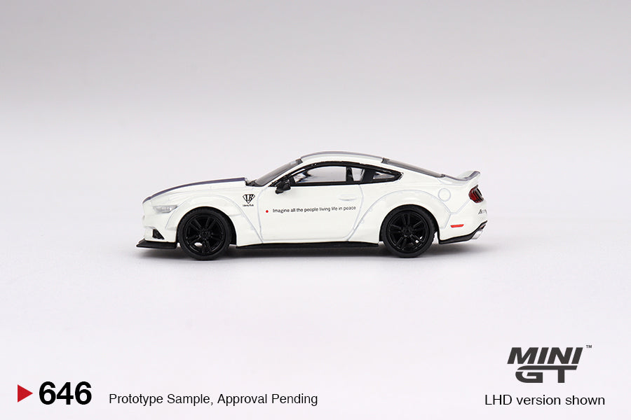 Mini GT - FORD MUSTANG GT LB-WORKS White - Scale 1/64 MGT00646-R