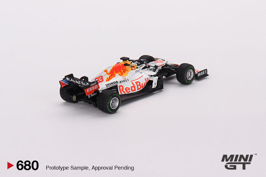 Mini GT - Red Bull RB16B #33 Max Verstappen 2021 Turkish Grand Prix 2nd Place - Scala 1/64 MGT00680