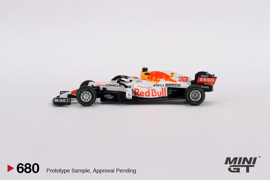 Mini GT - Red Bull RB16B #33 Max Verstappen 2021 Turkish Grand Prix 2nd Place - Scale 1/64 MGT00680