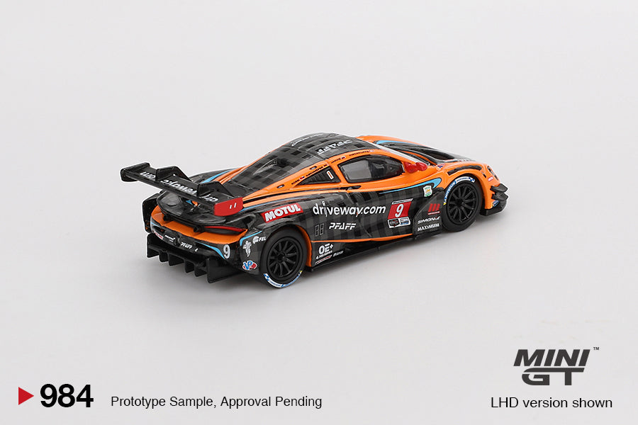 [PRE-ORDER] Mini GT - McLaren 720S GT3 EVO PFAFF Motorsports Daytona 24hrs 2024 - Scala 1/64 MGT00984-L