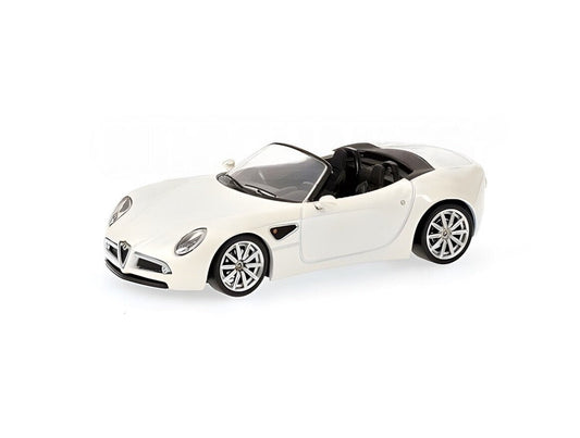 Minichamps - Alfa Romeo 8C Spider White - Scala 1/64 640120532