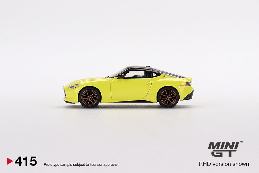 Mini GT - Nissan Z Proto Spec 2023 Ikazuchi Yellow LDH - Scale 1/64 MGT00415