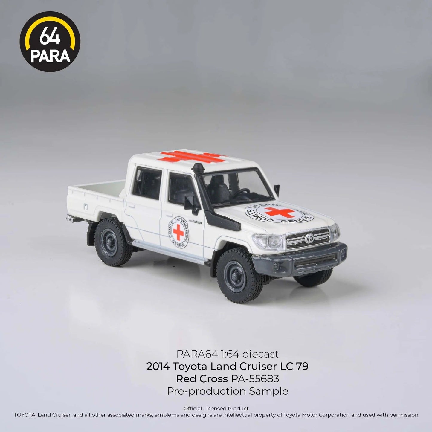 Para64 - 2014 Toyota Land Cruiser LC79 Double Cab Pickup Red Cross LHD - Scale 1/64