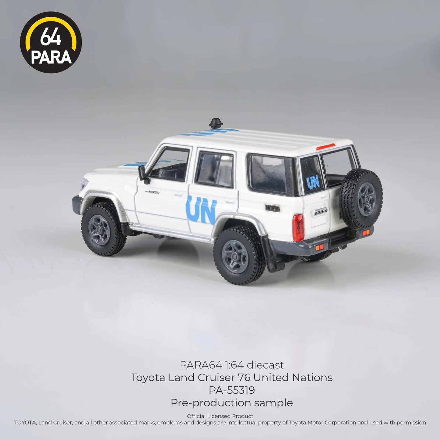 Para64 - Toyota 2014 Land Cruiser LC76 United Nations LHD - Scale 1/64