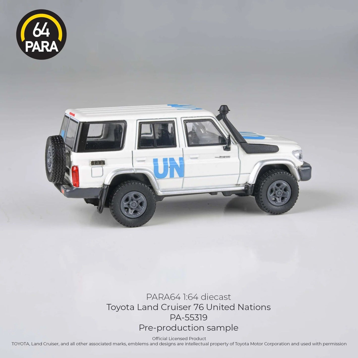 Para64 - Toyota 2014 Land Cruiser LC76 United Nations LHD - Scale 1/64