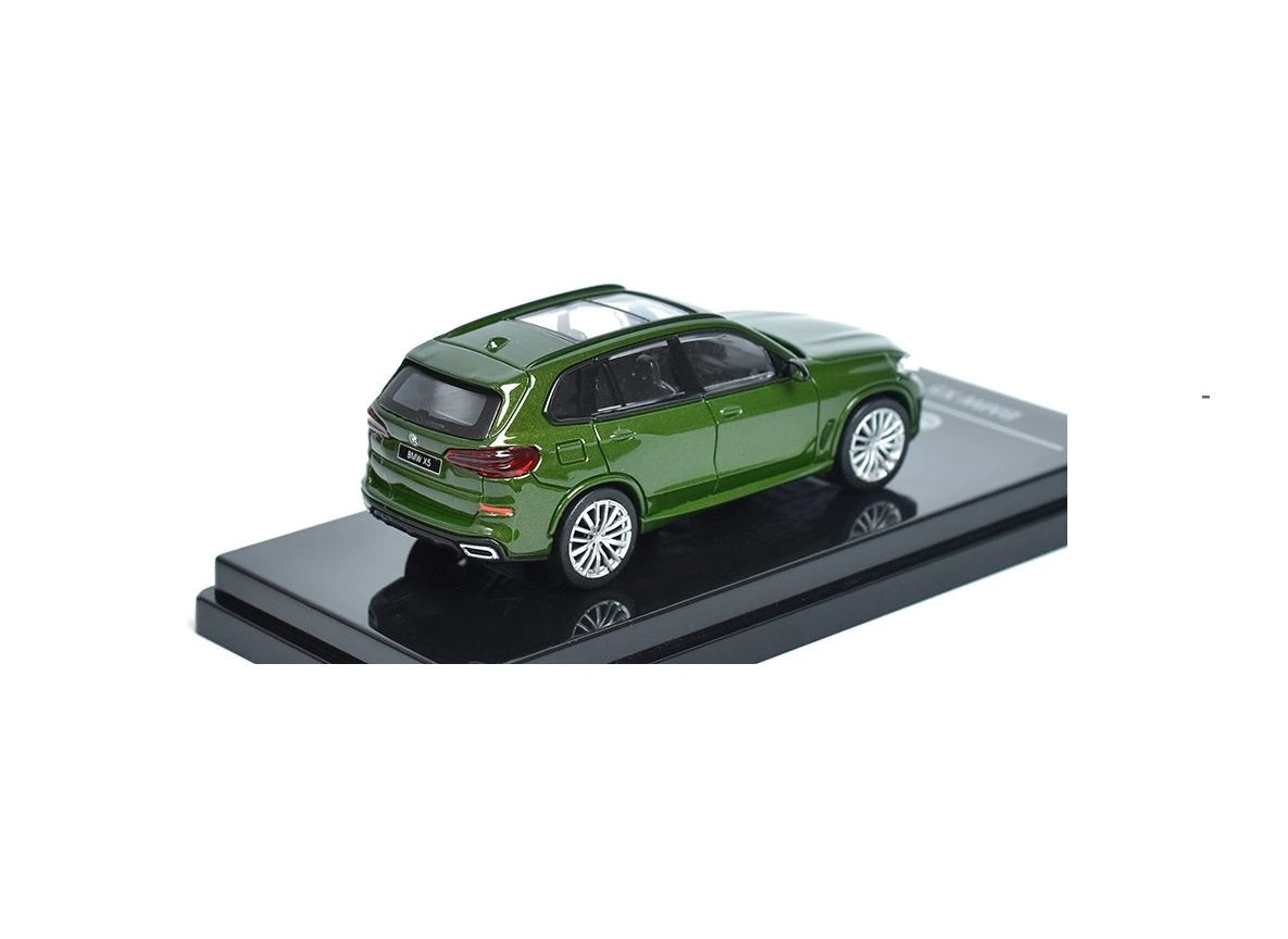 Para64 - 2018 BMW X5 Verdes Ermes - Scale 1/64