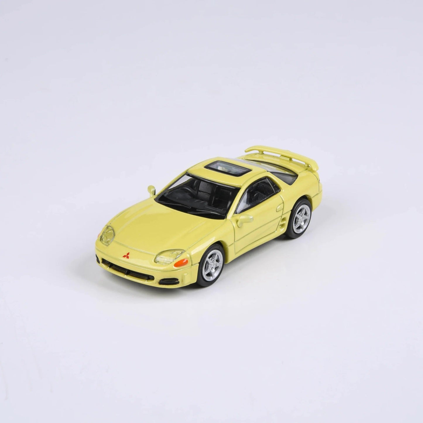 Para64 - Mitsubishi GTO / 3000GT Martinique Yellow Pearl Mica - Scala 1/64